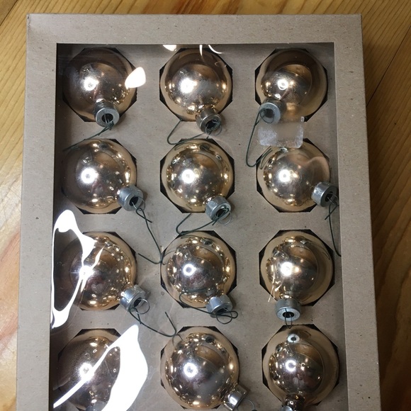 18 Glass Ornaments in Box Christmas Holiday Tree Decorations Small Ball - Picture 3 of 14